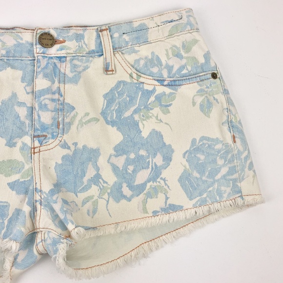 Current/Elliott The Boyfriend Short in 'Blue Rose' - Picture 5 of 16